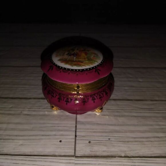 Vintage Irice Courting Couple Print Jewelry Trinket Box Made In Germany - Picture 7 of 9